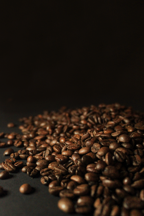 Roasted coffee beans